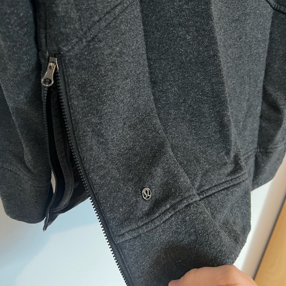 Lululemon Dark Grey Sweater size 4 - Picture 2 of 6